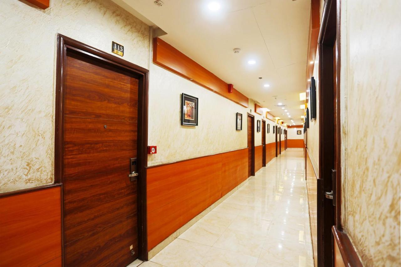 Hotel Capital O Green Palms Near Jhilmil Metro Station Nowe Delhi Zewnętrze zdjęcie
