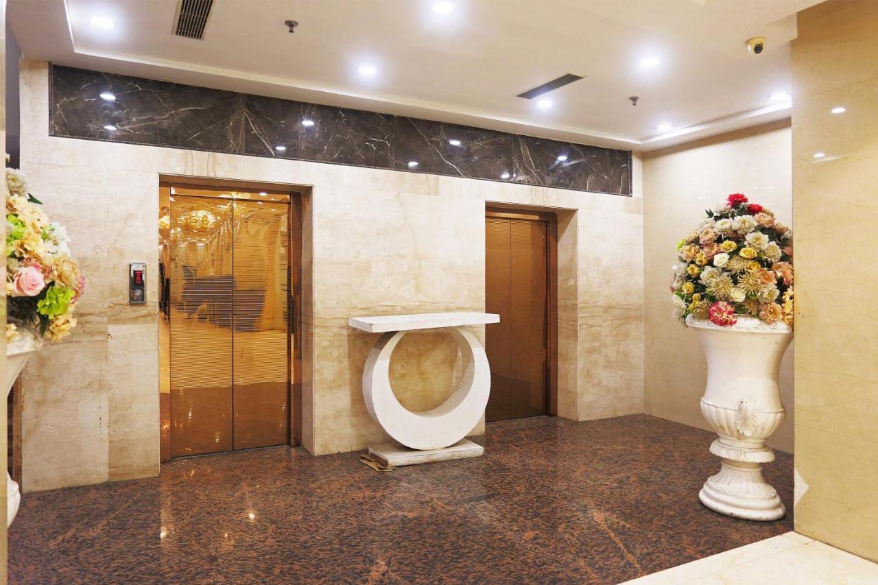 Hotel Capital O Green Palms Near Jhilmil Metro Station Nowe Delhi Zewnętrze zdjęcie