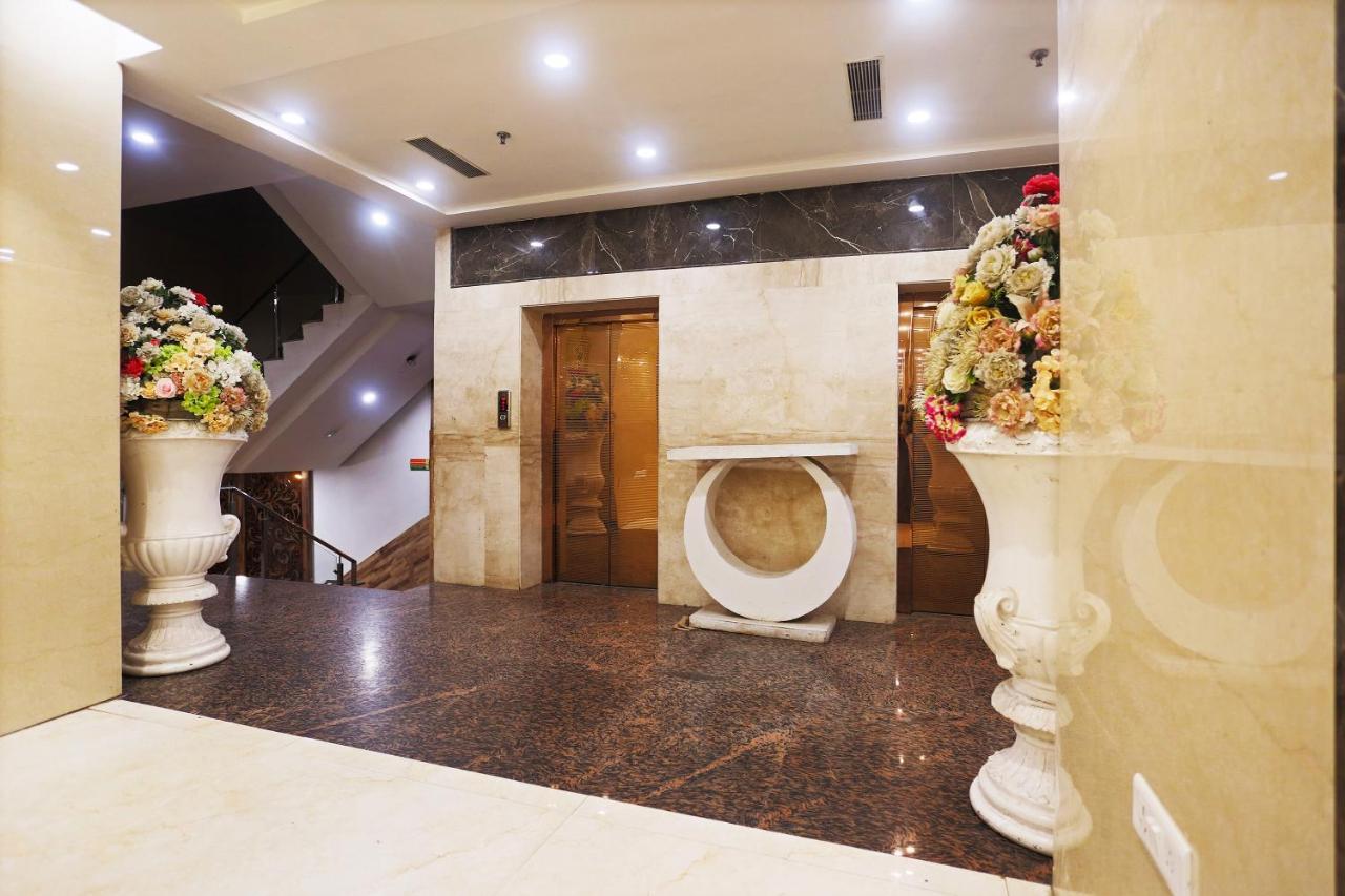 Hotel Capital O Green Palms Near Jhilmil Metro Station Nowe Delhi Zewnętrze zdjęcie