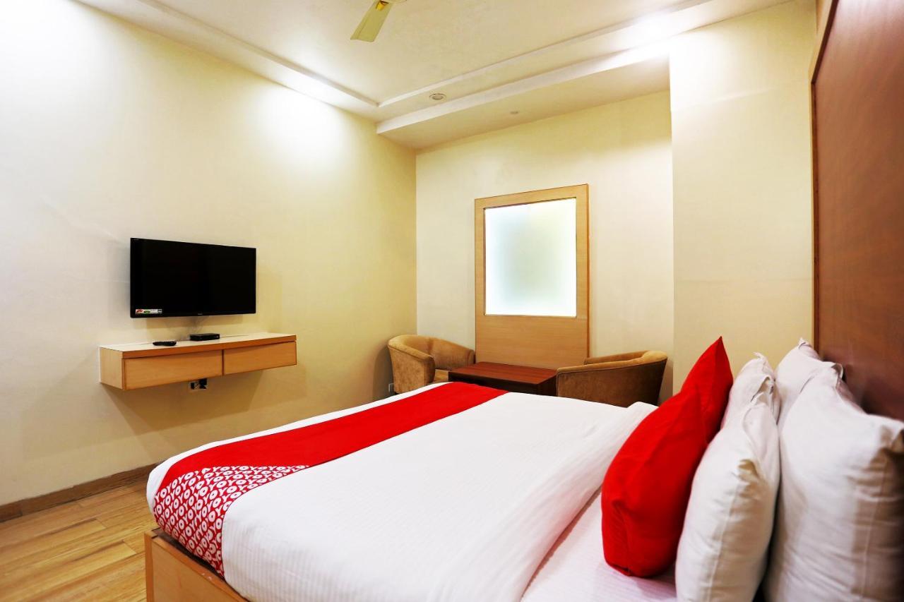 Hotel Capital O Green Palms Near Jhilmil Metro Station Nowe Delhi Zewnętrze zdjęcie