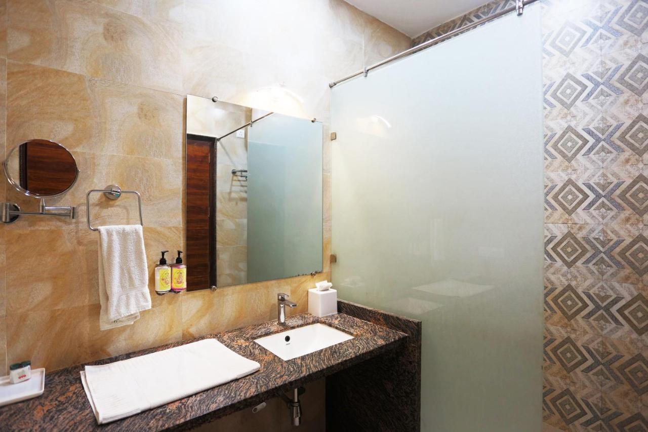 Hotel Capital O Green Palms Near Jhilmil Metro Station Nowe Delhi Zewnętrze zdjęcie